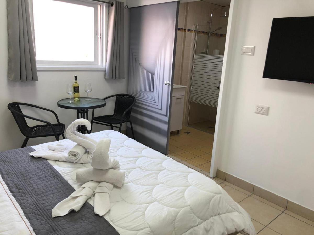 Hotel Room Service Bat Yam Exterior foto